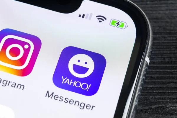 Sankt Petersburg Russia April 2018 Yahoo Messenger Application Icon Apple — Stock Photo, Image