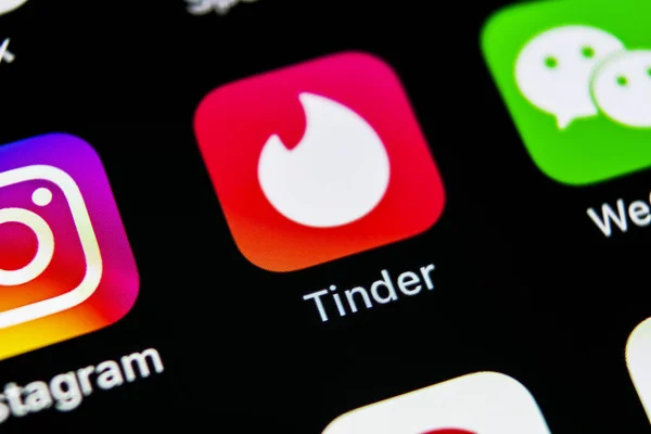 Sankt Petersburg Russia May 2018 Tinder Application Icon Apple Iphone — Stock Photo, Image