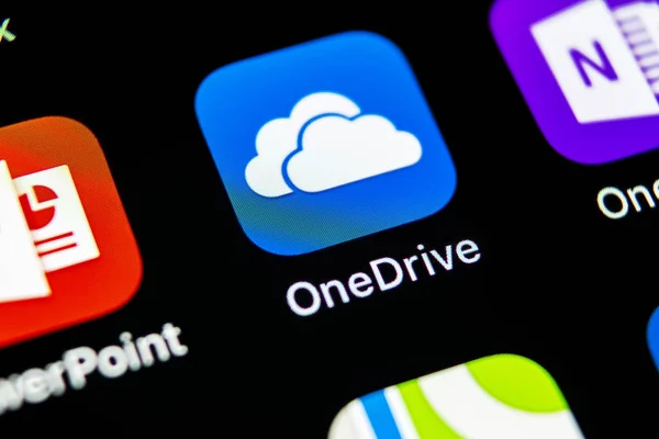 圣彼得堡 俄罗斯 2018年5月10日 Onedrive 应用程序图标苹果 Iphone 屏幕特写 Onedrive 应用程序图标 微软办公 — 图库照片