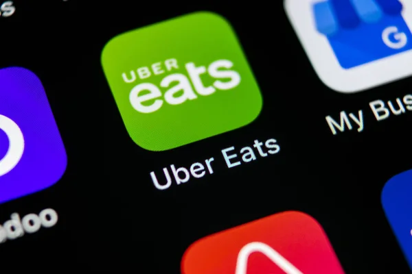 Sankt Petersburg Rusia Mayo 2018 Icono Aplicación Uber Eats Primer — Foto de Stock