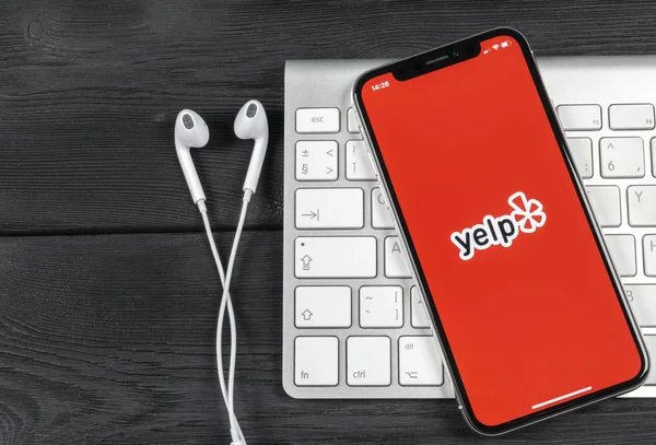 Sankt Petersburg Rusland Juni 2018 Yelp Toepassingspictogram Apple Iphone Scherm — Stockfoto