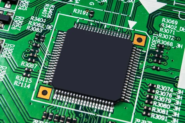 Macro Scatto Una Circuitboard Con Resistenze Microchip Componenti Elettronici Tecnologia — Foto Stock