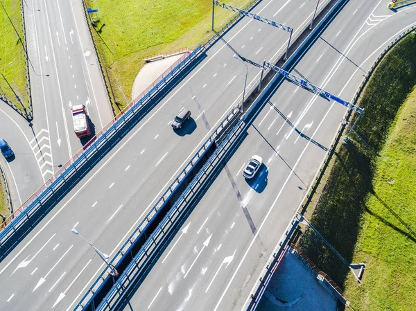Luchtfoto Van Snelweg Viaduct Stad Luchtfoto Van Auto Overstekende Interchange — Stockfoto