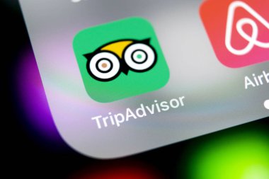 Sankt-Petersburg, Rusya, 10 Ağustos 2018: Google My iş uygulama simgesi üzerinde Apple iphone X ekran yakın çekim. Google My iş simgesi. Google İş başvurum. Sosyal medya ağı