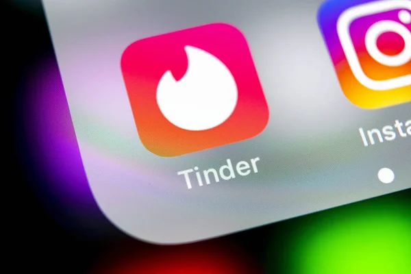 Sankt Petersburg Russland August 2018 Tinder Applikationssymbol Auf Apple Iphone — Stockfoto