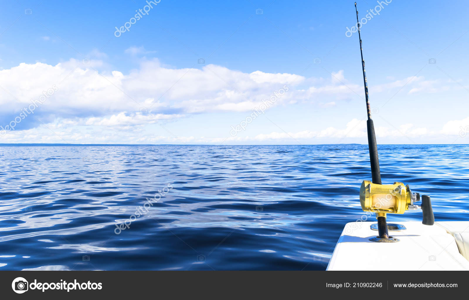 Fishing Rod Saltwater Private Motor Boat Fishery Day Blue Ocean Stock Photo  by ©bigtunaonline 210902246