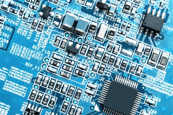 Macro Shot Une Circuitboard Avec Micropuces Résistantes Composants Électroniques Technologie — Photo