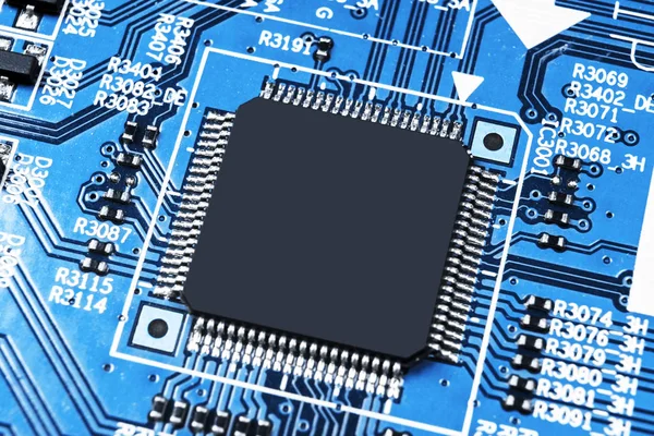 Makro Skott Ett Kretskort Med Motstånd Mikrochips Och Elektroniska Komponenter — Stockfoto