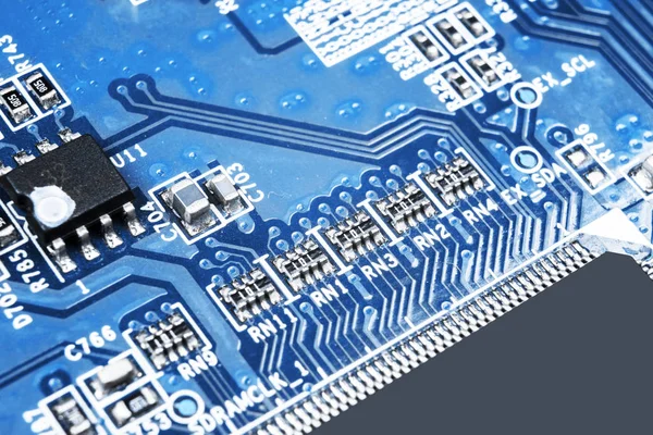 Macro Scatto Una Circuitboard Con Resistenze Microchip Componenti Elettronici Tecnologia — Foto Stock