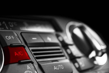 Klima düğme bir araba içinde. İklim kontrolü Ac birim yeni arabada. Modern araba iç ayrıntılar. Araba Detaylandırma.