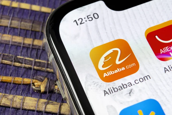 Sankt Petersburg December 2018 Alibaba Application Icon Apple Iphone Smartphone — Stock Photo, Image