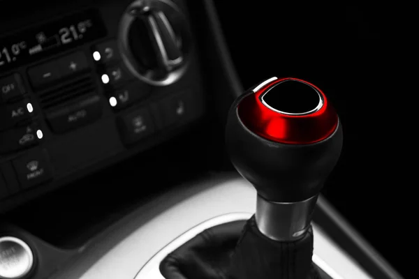 Nahaufnahme Einer Roten Schalthebel Schaltung Schaltgetriebe Details Innenraum Des Autos — Stockfoto
