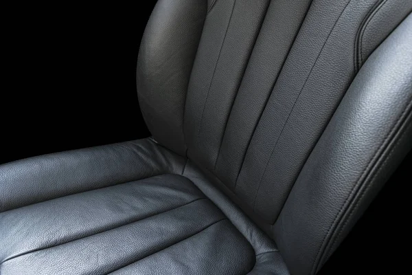 Zwarte Lederen Interieur Van Luxe Moderne Auto Geperforeerd Leder Comfortabele — Stockfoto