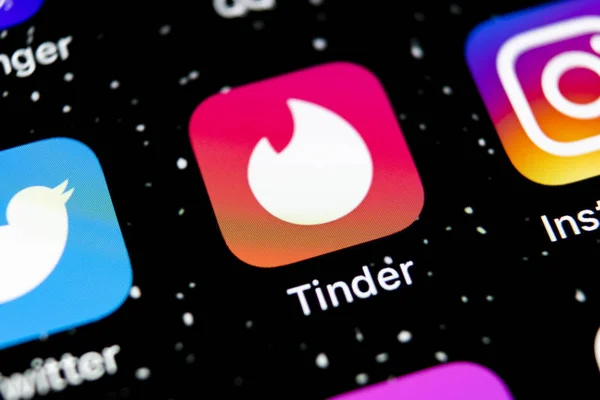 Sankt Petersburg Ryssland Februari 2019 Tinder Applikationens Ikon Apple Iphone — Stockfoto