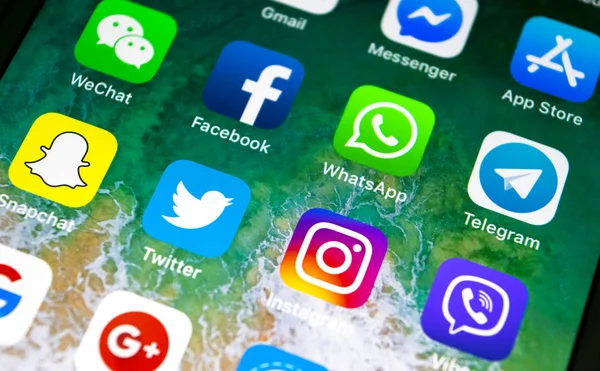 Sankt Petersburg Oroszország 2019 Február Apple Iphone Ikonok Social Media — Stock Fotó