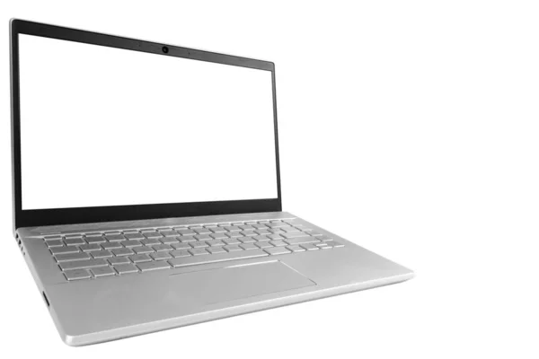 흰색 배경에 격리 된 빈 화면 모의 노트북 컴퓨터 PC. 클리핑 경로가 있는 랩톱 격리 화면. 복사 공간이있는 PC 컴퓨터 흰색 화면. 텍스트의 빈 공간. — 스톡 사진