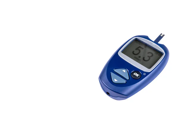 Blood sugar test isolated on white background. Copy space. Glucose meter with blood sugar level on display. Close-up. Medicine, diabetes, glycemia, health care concept. — Stock Photo, Image