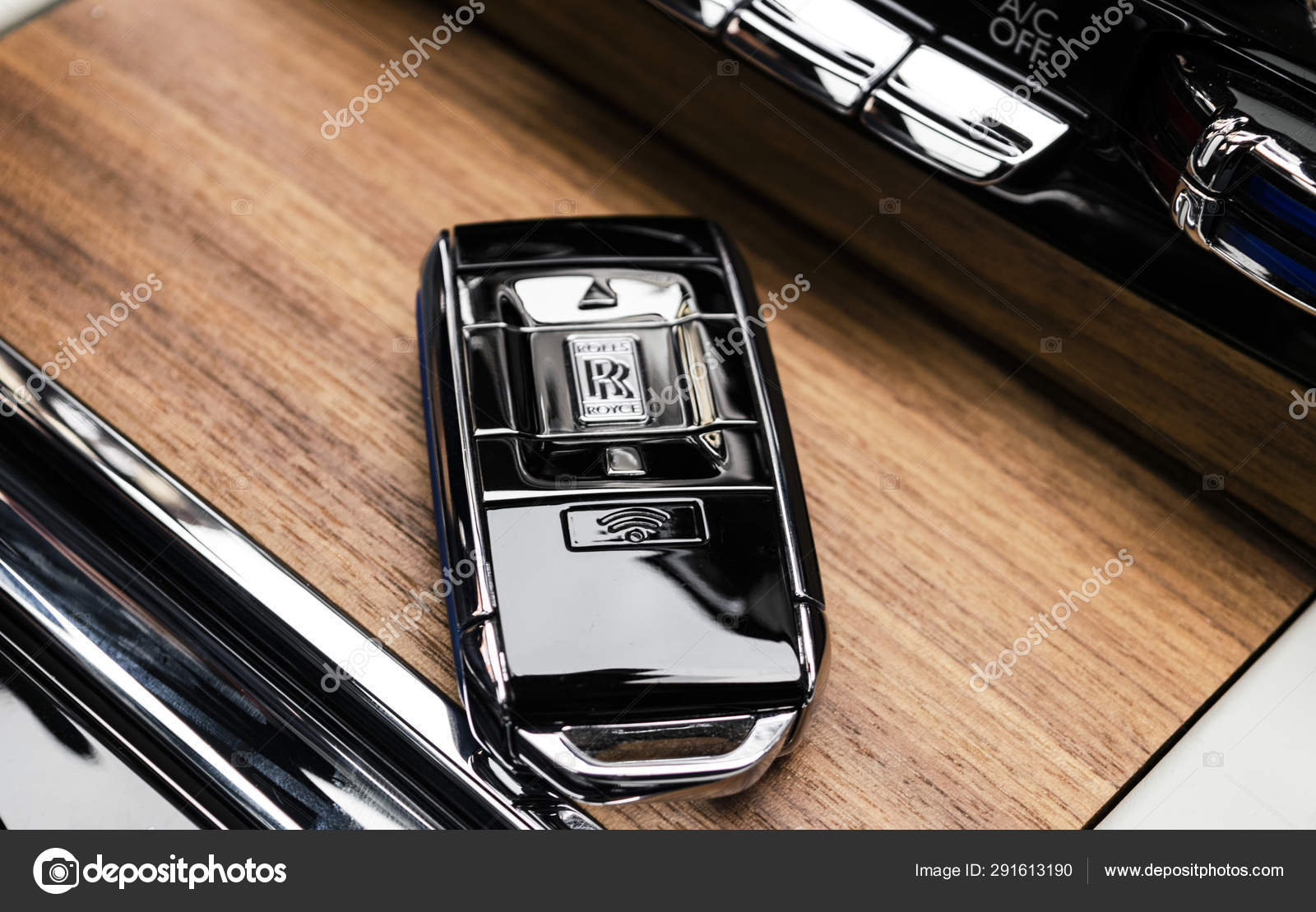 The New Rolls Royce Cullinan Wireless Keys In White