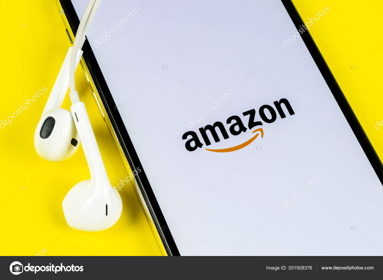 Amazon Shopping Application Icon On Apple Iphone X Screen Close Up Amazon Shopping App Icon Amazon Mobile Application Social Media Network Stock Editorial Photo C Bigtunaonline