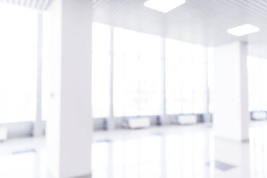 Soyut bulanıklık alışveriş merkezi koridoru. Mağazada bulanık perakende ve salon iç. Defocused bokeh etkisi arka plan veya iş kavramı için fon. Bokeh ışık