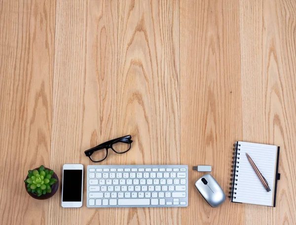 Bottom Border Functional Red Oak Desktop Copy Space — Stock Photo, Image