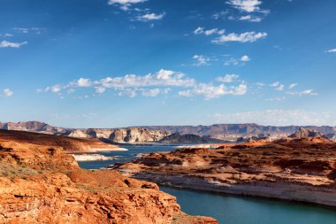 Lake Powell glen Barajı Arizona yakınlarında Colorado Nehri üzerinde