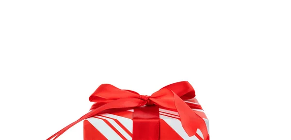 Top van de doos van de gift van Kerstmis geïsoleerd op puur witte achtergrond met — Stockfoto