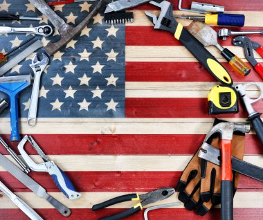 Sanayi işçisi araçlarının daire sınırı ile İşçi Bayramı kavramı 