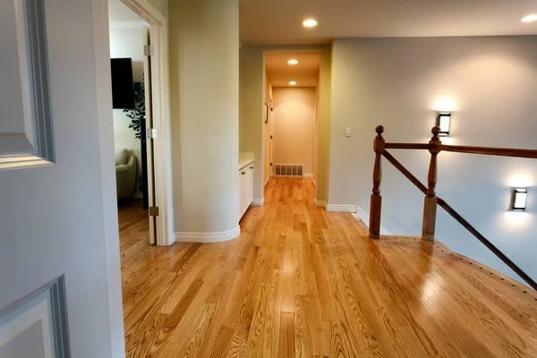 Newly Installed Red Oak Floor Boards Hallway Home — Stock Photo, Image