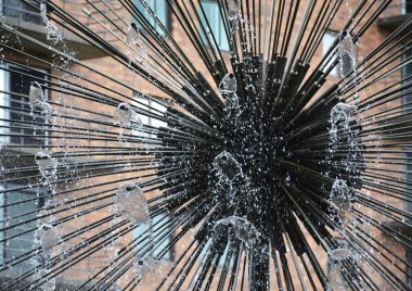 Çeşme bir karahindiba şeklinde