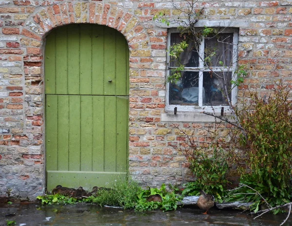 比利时布鲁日市中心一幢旧房子的门面 — 图库照片