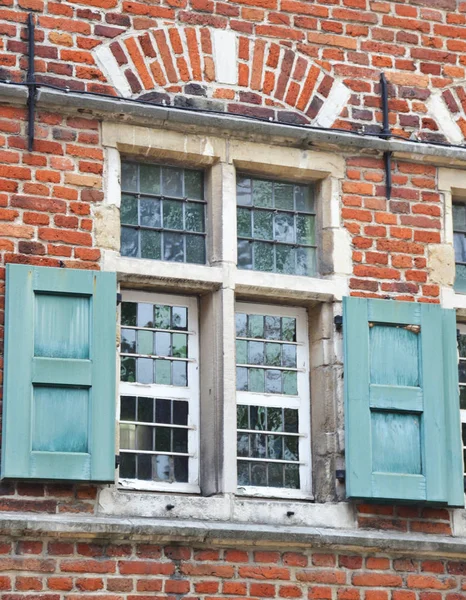 Окно Старого Дома Центре Гента Бельгия — стоковое фото