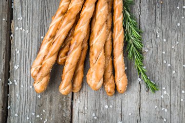 Ev yapımı peynir ekmek sopa