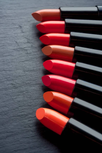 Tanti rossetti diversi, colori diversi — Foto Stock