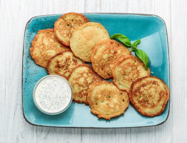 Krepli nefis ev yapımı kahvaltı, seçici odaklanma..