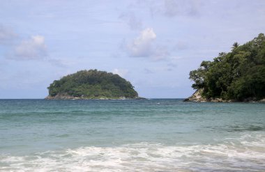 Kata beach ve Koh Pu Adası da biliyorum yengeç Adası olarak, Phuket, Tayland