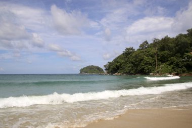 Kata beach ve Koh Pu Adası da biliyorum yengeç Adası olarak, Phuket, Tayland