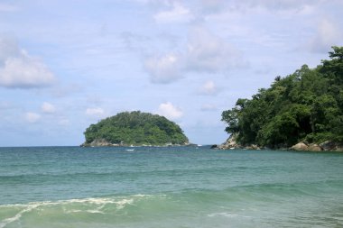 Kata beach ve Koh Pu Adası da biliyorum yengeç Adası olarak, Phuket, Tayland