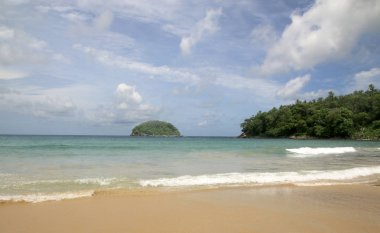 Kata beach ve Koh Pu Adası da biliyorum yengeç Adası olarak, Phuket, Tayland