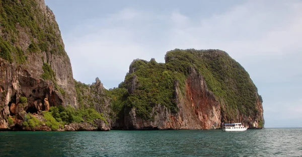 Koh Phi Phi Island Morze Andamańskie Tajlandia Znanym Miejscem Turystycznym — Zdjęcie stockowe