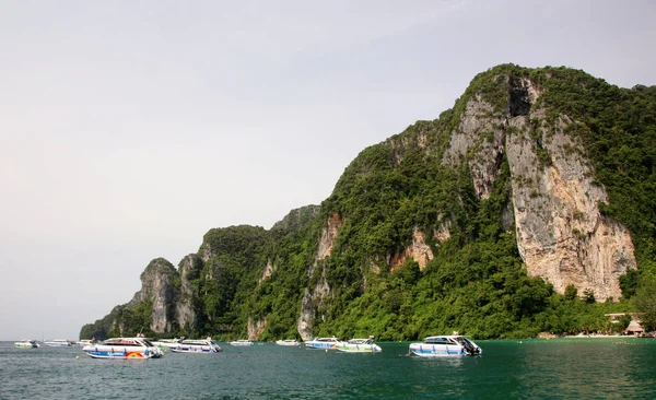 Tonsai Bay Wyspy Phi Phi Don Tajlandia Lipca 2018 Widok — Zdjęcie stockowe