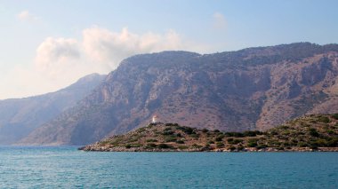 Kıyıdaki yel değirmeni, Symi Adası, Panormitis, Yunanistan