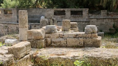 Afrodit Tapınağı, antik tapınak kalıntıları ve sütunlar, Rodos Eski Kasabası, Rodos, Yunanistan