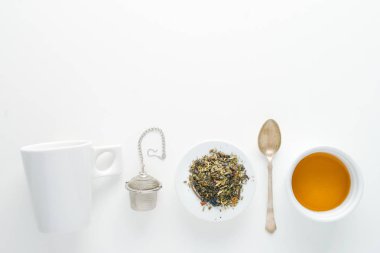 Tek kullanımlık çay poşetlerinden vazgeçme konsepti. Yüksek kalite fotoğraf