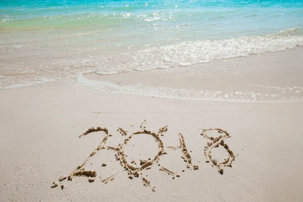 New Year 2018 Coming Concept Digits 2018 Written Sand Beach — Stock Photo, Image