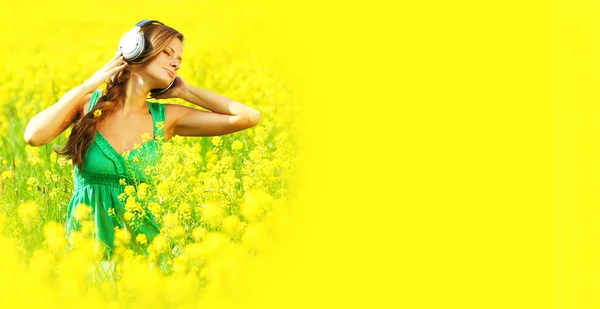 Listening Music Oilseed Field — Stock Photo, Image