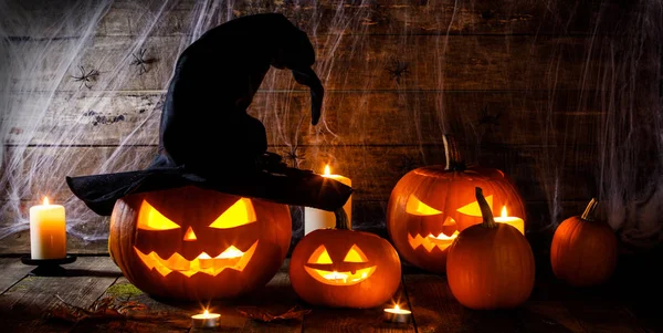 Jack Lantern Halloween Pumpa Med Häxor Hatt Spindlar Webben Och — Stockfoto