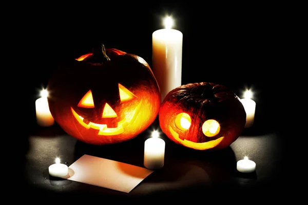 Abóboras Halloween Cercadas Com Velas Isoladas Fundo Preto — Fotografia de Stock