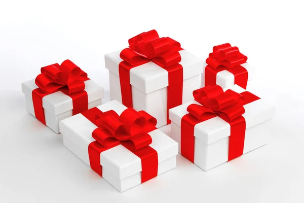 Праздничные Подарки Завернутые Белую Бумагу Красными Лентами Изолированные Белом — стоковое фото