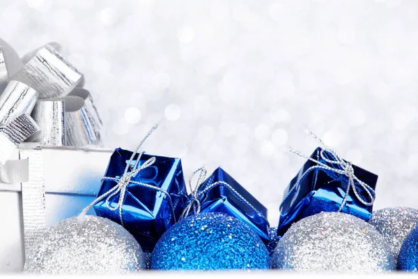 Palline Natale Regali Decorativi Sfondo Astratto Argento Glitter — Foto Stock